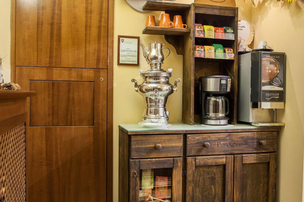 B&B L'Alloggio Dei Vassalli Napoli Bagian luar foto