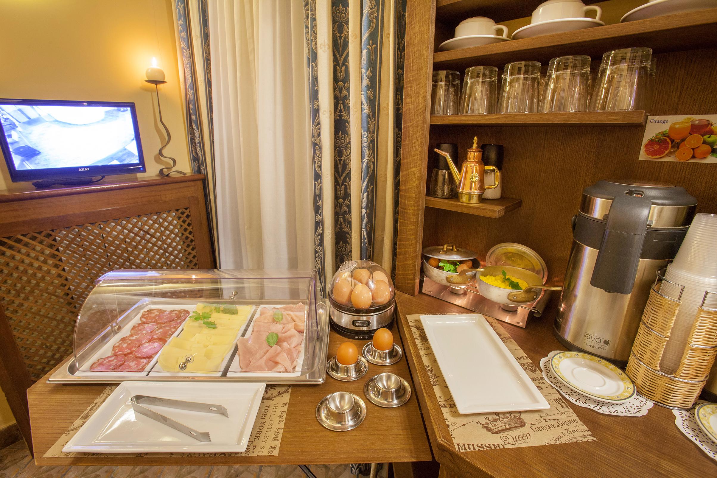 B&B L'Alloggio Dei Vassalli Napoli Bagian luar foto