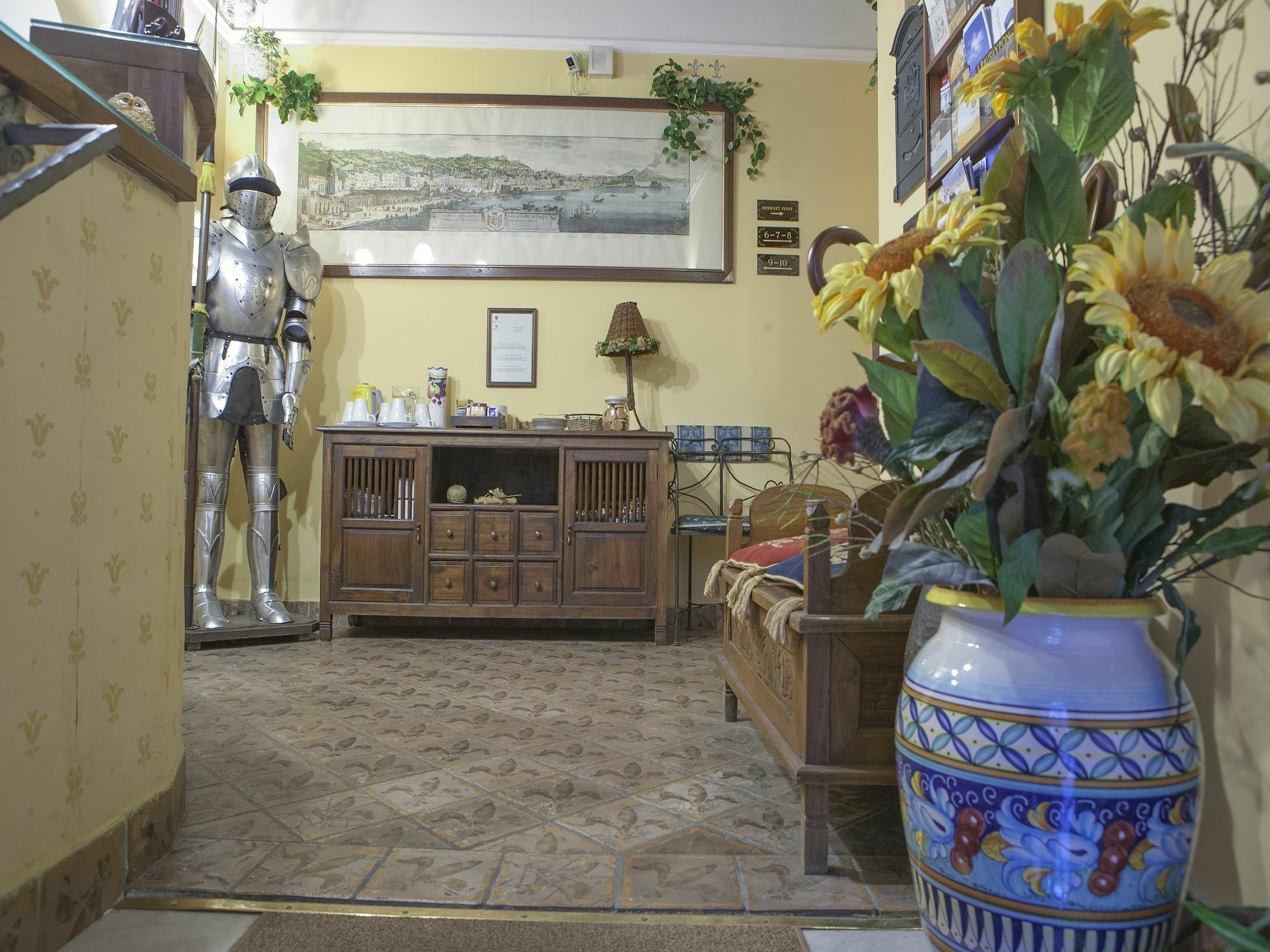 B&B L'Alloggio Dei Vassalli Napoli Bagian luar foto